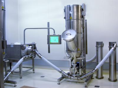 GMP-Mahlanlage für Zellkultur-Nährmedien mit Stiftmühle REKORD 315 und Dosierstation