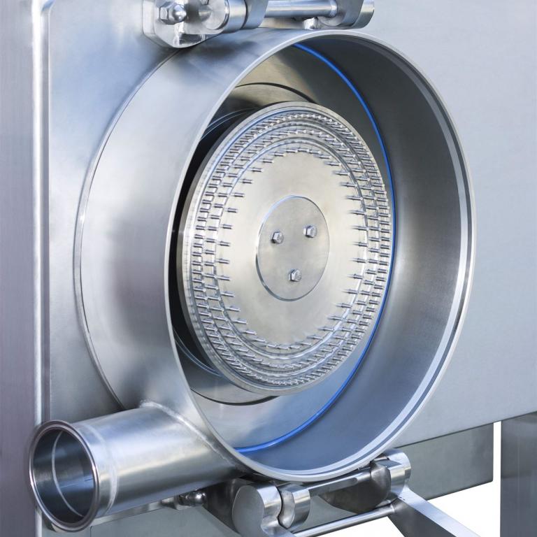 GMP Mühle REKORD 315 mit geöffneter Mühlentür und Mahlelement Stiftrotor