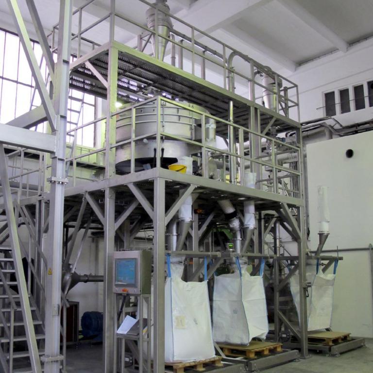 Big Bag Filling in a Multi-Purpose Grinding Plant for Phosphate