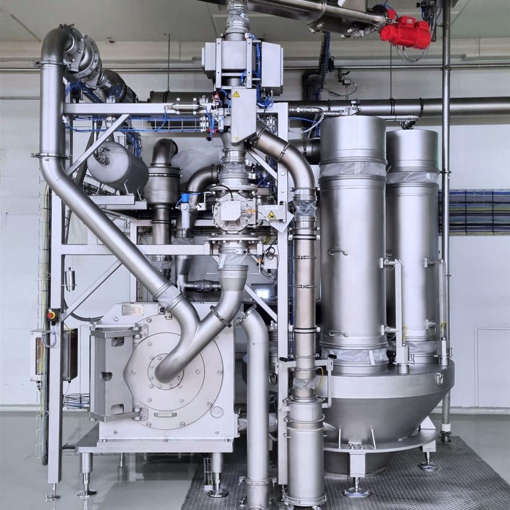 spice grinding plant with mill REKORD 630 and filter